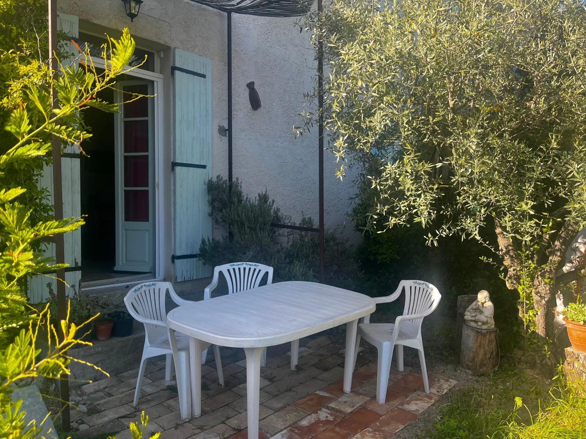 De L'olivier Apartment